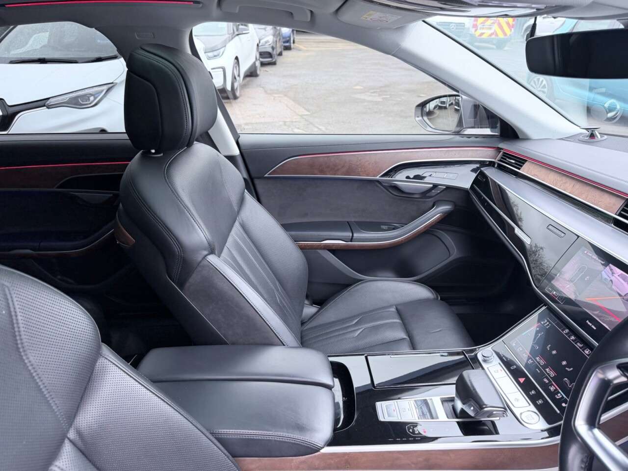 2017 AUDI A8 2017 AUDI A8