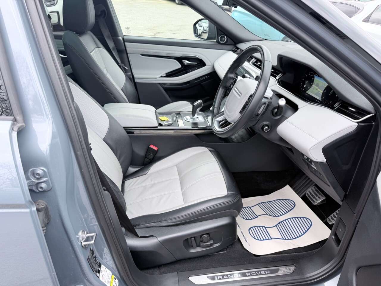 2020 LAND ROVER RANGE ROVER EVOQUE 2020 LAND ROVER RANGE ROVER EVOQUE