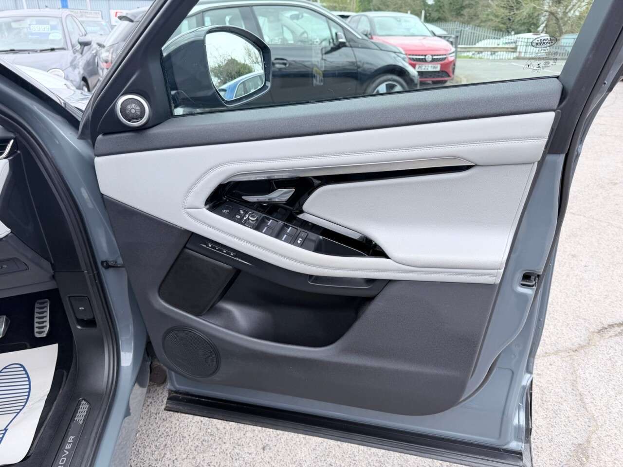 2020 LAND ROVER RANGE ROVER EVOQUE 2020 LAND ROVER RANGE ROVER EVOQUE