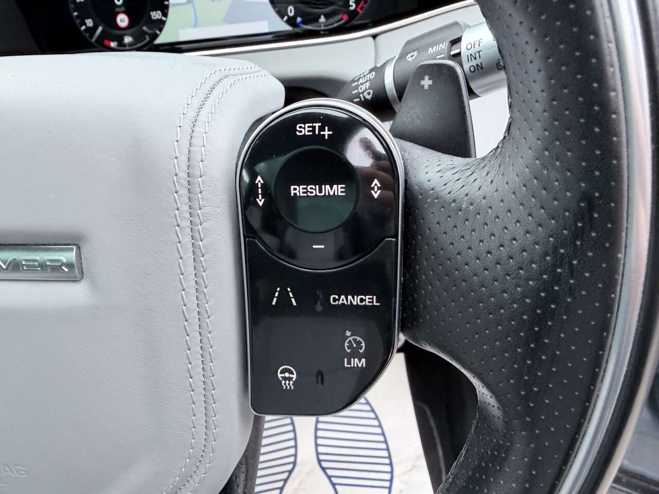 2020 LAND ROVER RANGE ROVER EVOQUE 2020 LAND ROVER RANGE ROVER EVOQUE