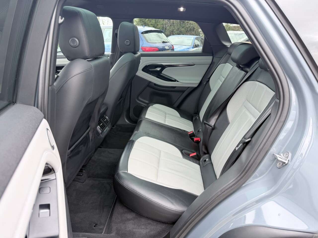 2020 LAND ROVER RANGE ROVER EVOQUE 2020 LAND ROVER RANGE ROVER EVOQUE