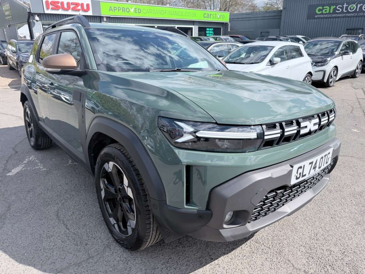 A 2024 DACIA DUSTER Green 1.6 Hybrid Extreme Euro 6 SUV, 21,634 miles, ULEZ compliant, Auto, Pa A 2024 DACIA DUSTER Green 1.6 Hybrid Extreme Euro 6 SUV, 21,634 miles, ULEZ compliant, Auto, Pa