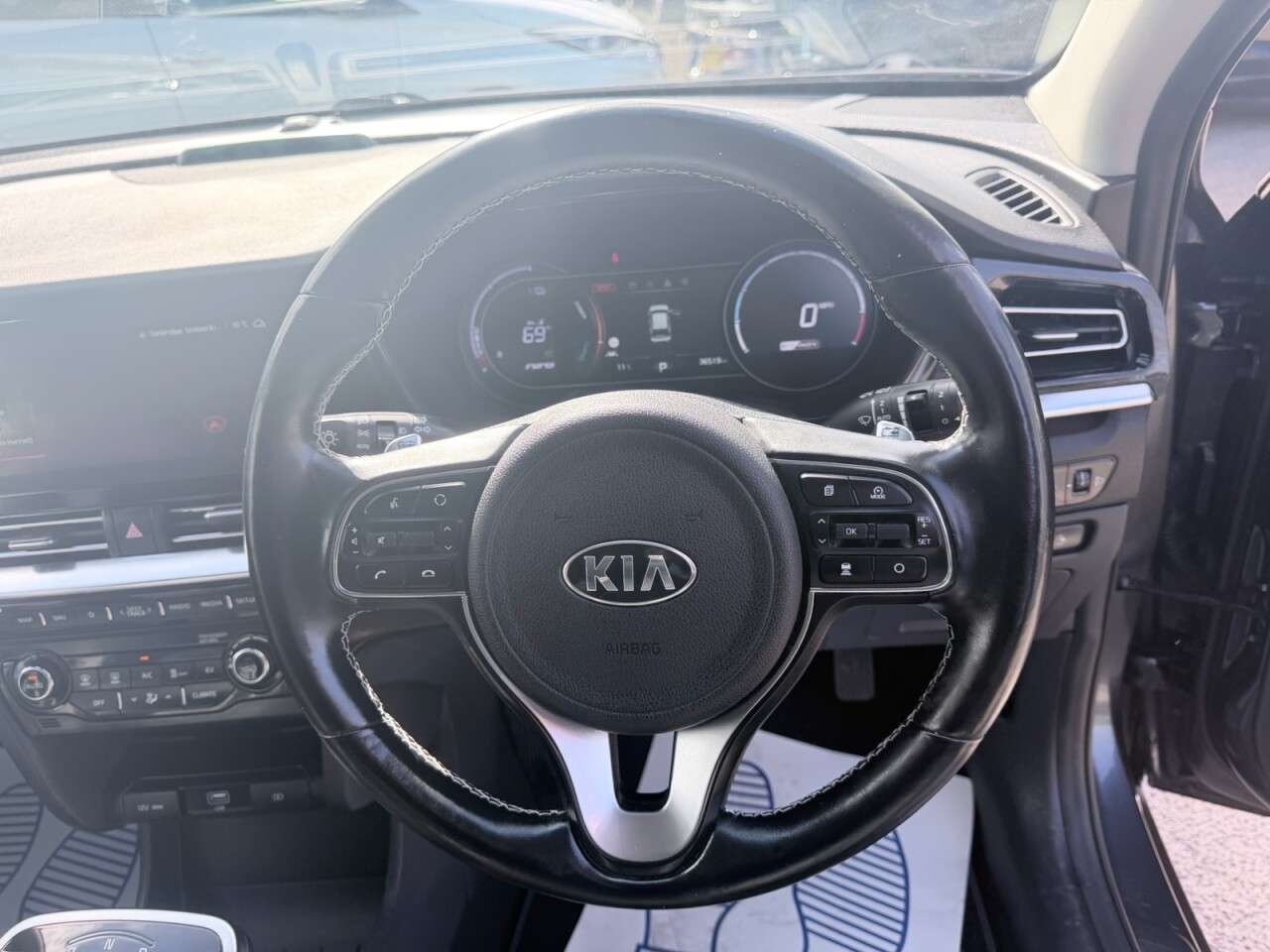 2020 KIA NIRO 2020 KIA NIRO