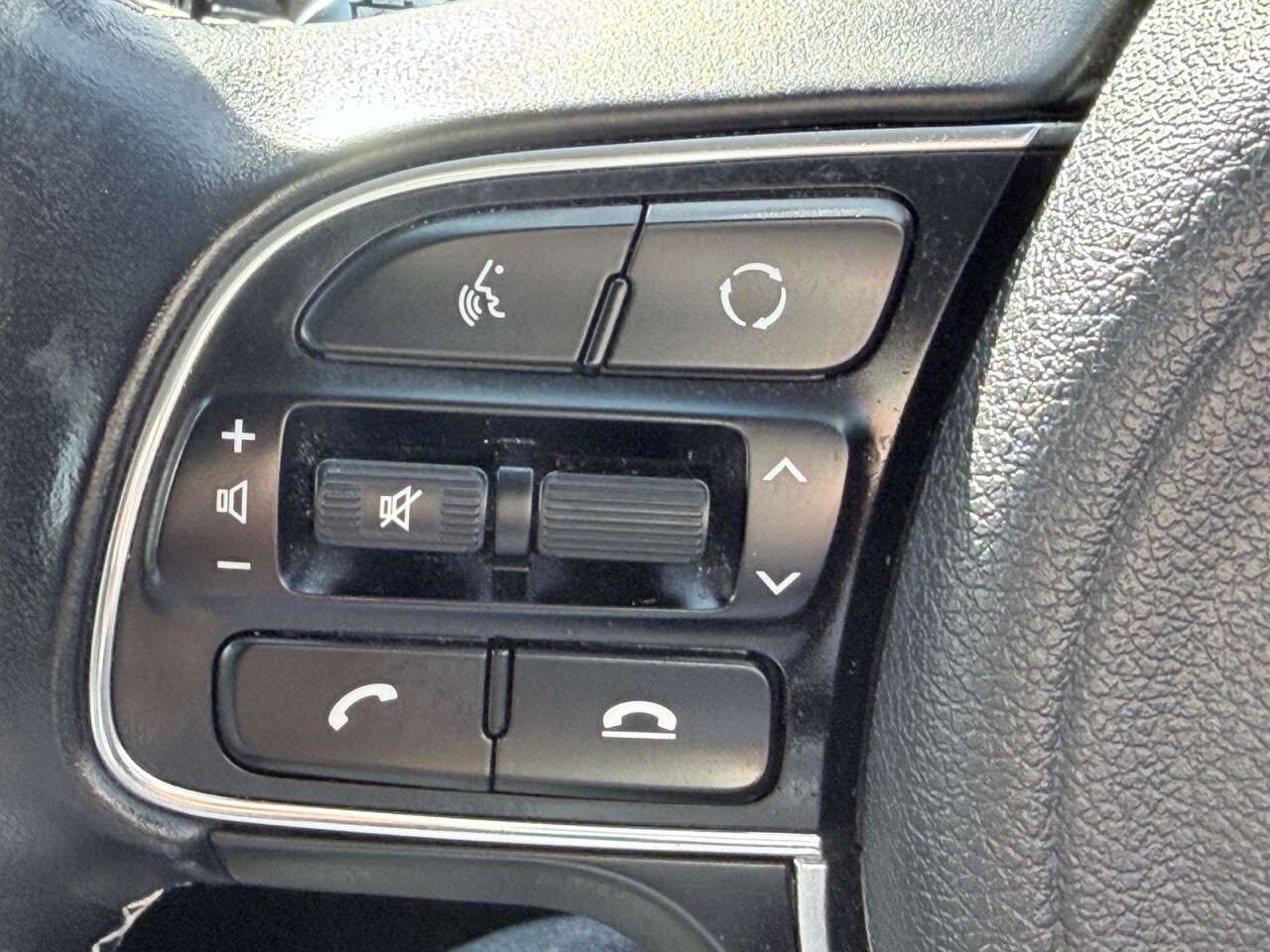 2020 KIA NIRO 2020 KIA NIRO