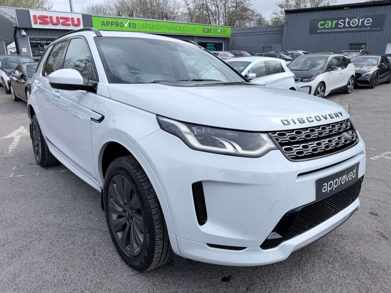 A 2019 LAND ROVER DISCOVERY SPORT White 2.0 D180 MHEV R-Dynamic SE Euro 6 , 38,340 miles, ULEZ compliant, Aut A 2019 LAND ROVER DISCOVERY SPORT White 2.0 D180 MHEV R-Dynamic SE Euro 6 , 38,340 miles, ULEZ compliant, Aut