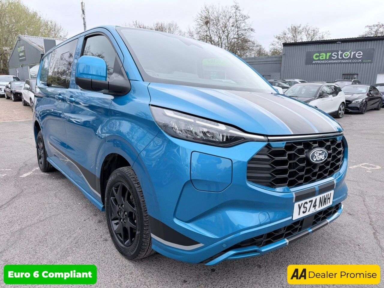 A 2024 FORD TRANSIT CUSTOM Blue 2.5 320 Duratec Euro 6 plug-in hybrid crew, 31,800 miles, ULEZ complia A 2024 FORD TRANSIT CUSTOM Blue 2.5 320 Duratec Euro 6 plug-in hybrid crew, 31,800 miles, ULEZ complia