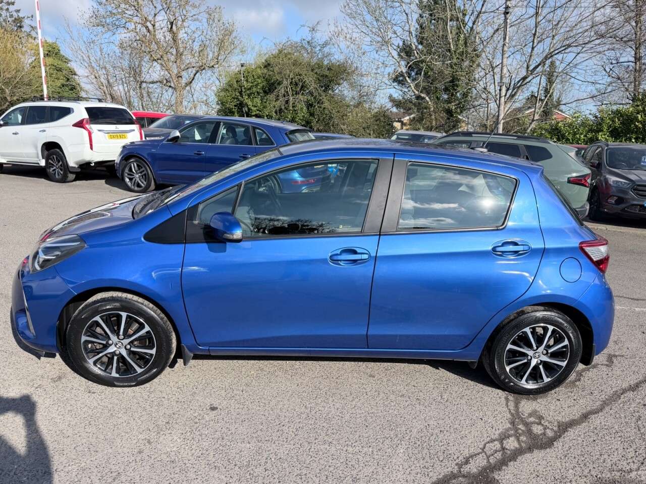 2019 TOYOTA YARIS 2019 TOYOTA YARIS
