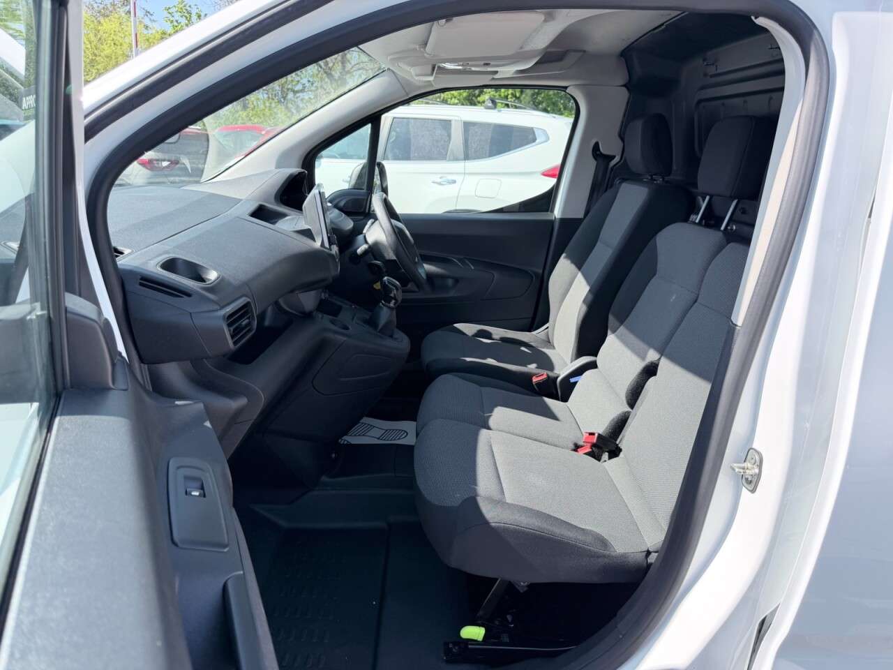 2020 PEUGEOT PARTNER 2020 PEUGEOT PARTNER