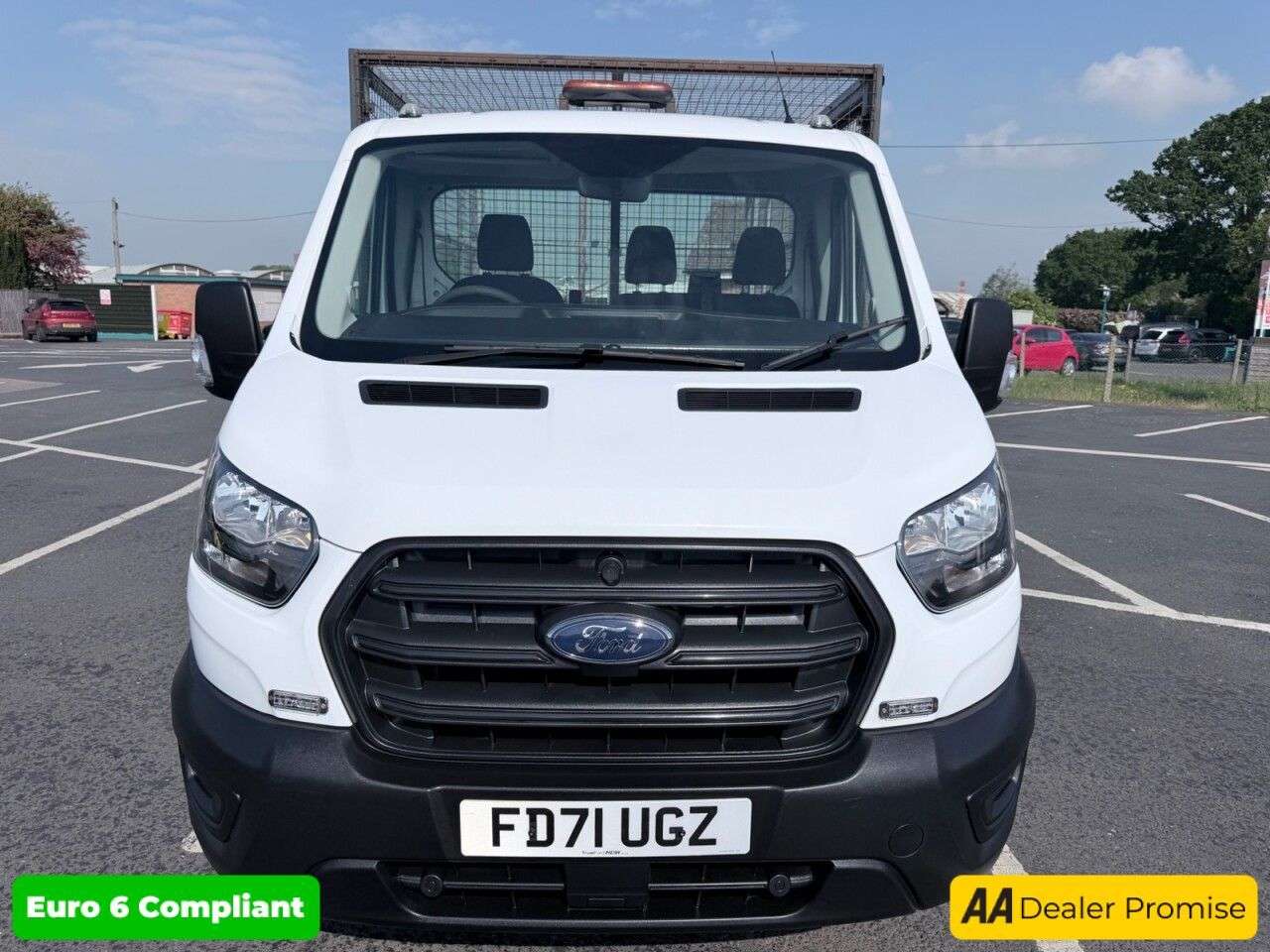 A 2022 FORD TRANSIT White 2.0 350 EcoBlue Euro 6 Caged Tipper, 47,550 miles, ULEZ compliant, 6- A 2022 FORD TRANSIT White 2.0 350 EcoBlue Euro 6 Caged Tipper, 47,550 miles, ULEZ compliant, 6-