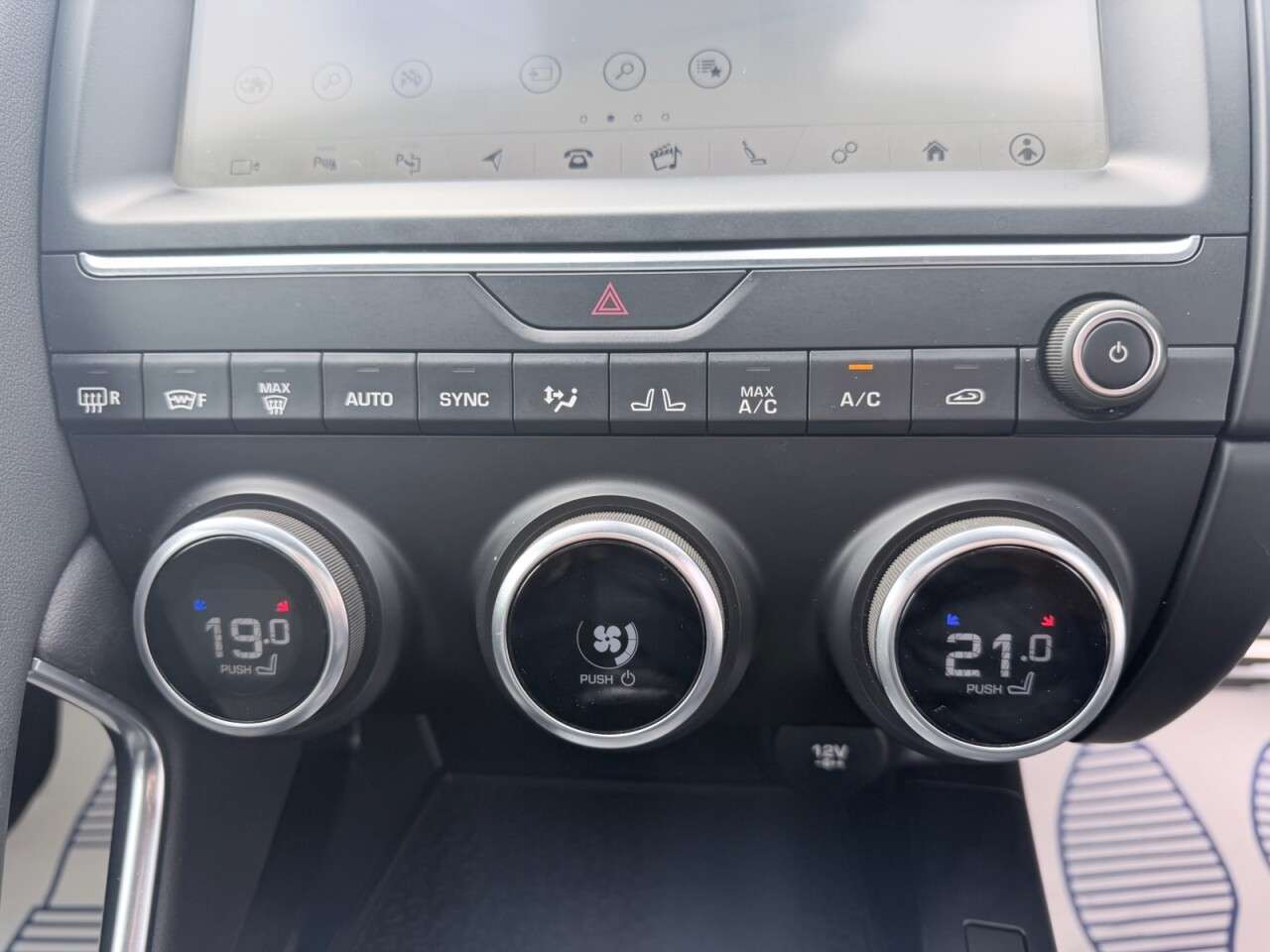 2019 JAGUAR E-PACE 2019 JAGUAR E-PACE