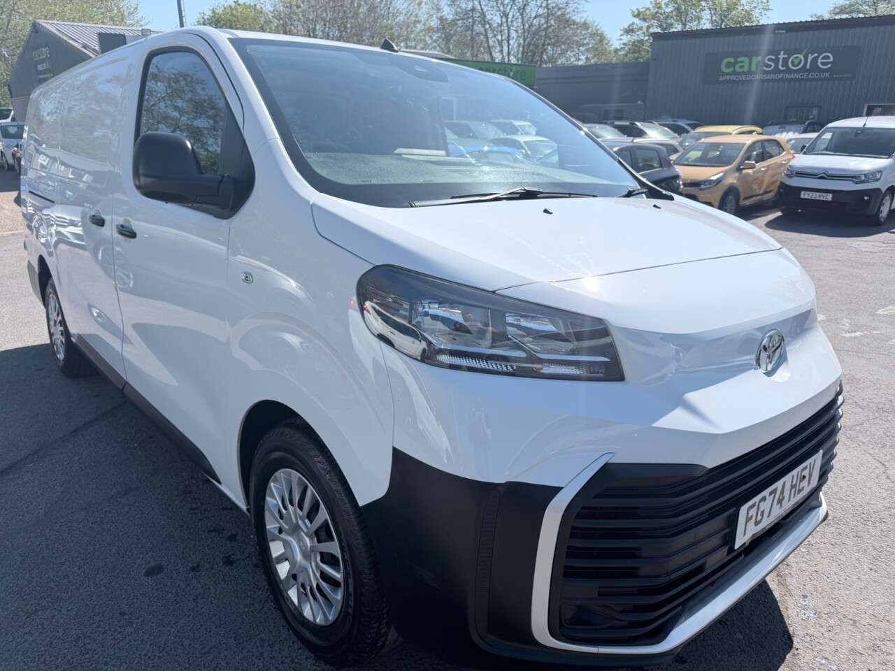 A 2024 TOYOTA PROACE White 2.0D Icon LWB panel van, 9,900 miles, Euro 6, 6-Speed manual, A/C, Sa A 2024 TOYOTA PROACE White 2.0D Icon LWB panel van, 9,900 miles, Euro 6, 6-Speed manual, A/C, Sa