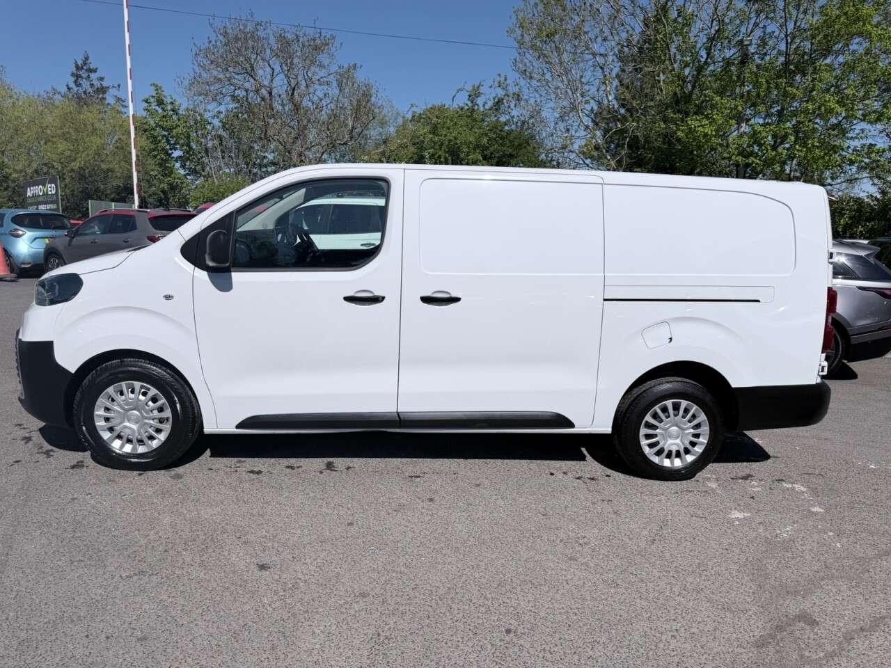 2024 TOYOTA PROACE 2024 TOYOTA PROACE