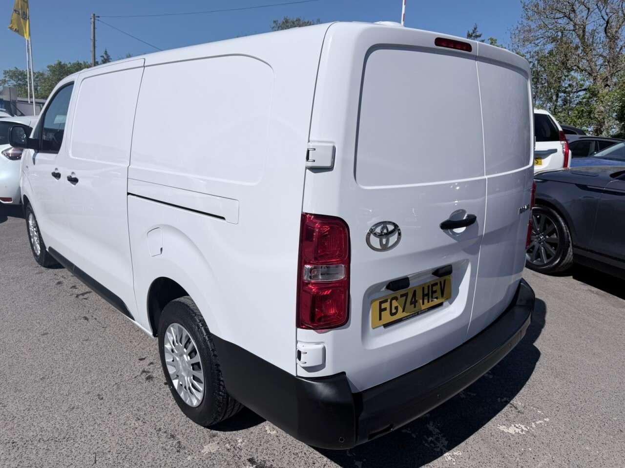 2024 TOYOTA PROACE 2024 TOYOTA PROACE