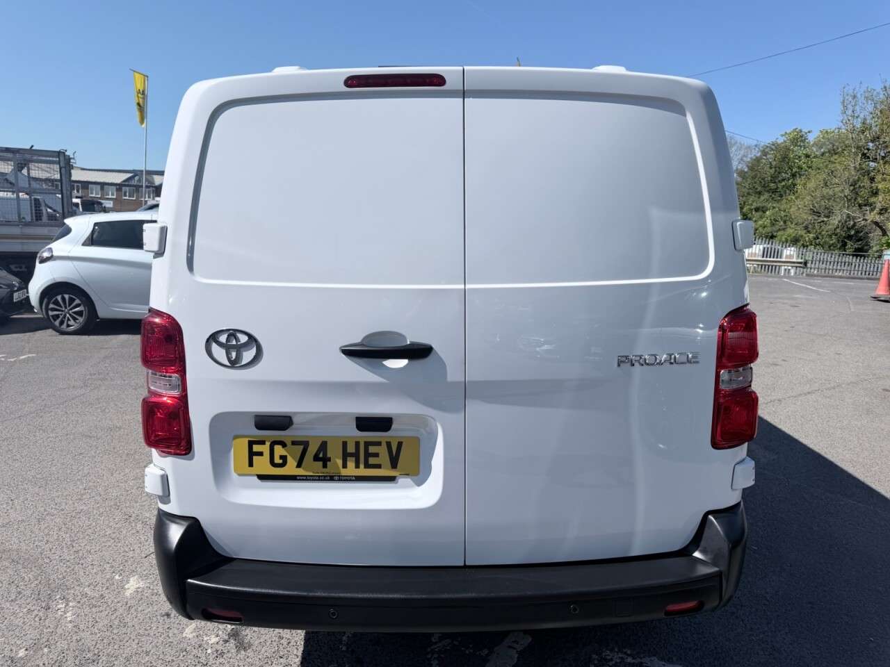 2024 TOYOTA PROACE 2024 TOYOTA PROACE