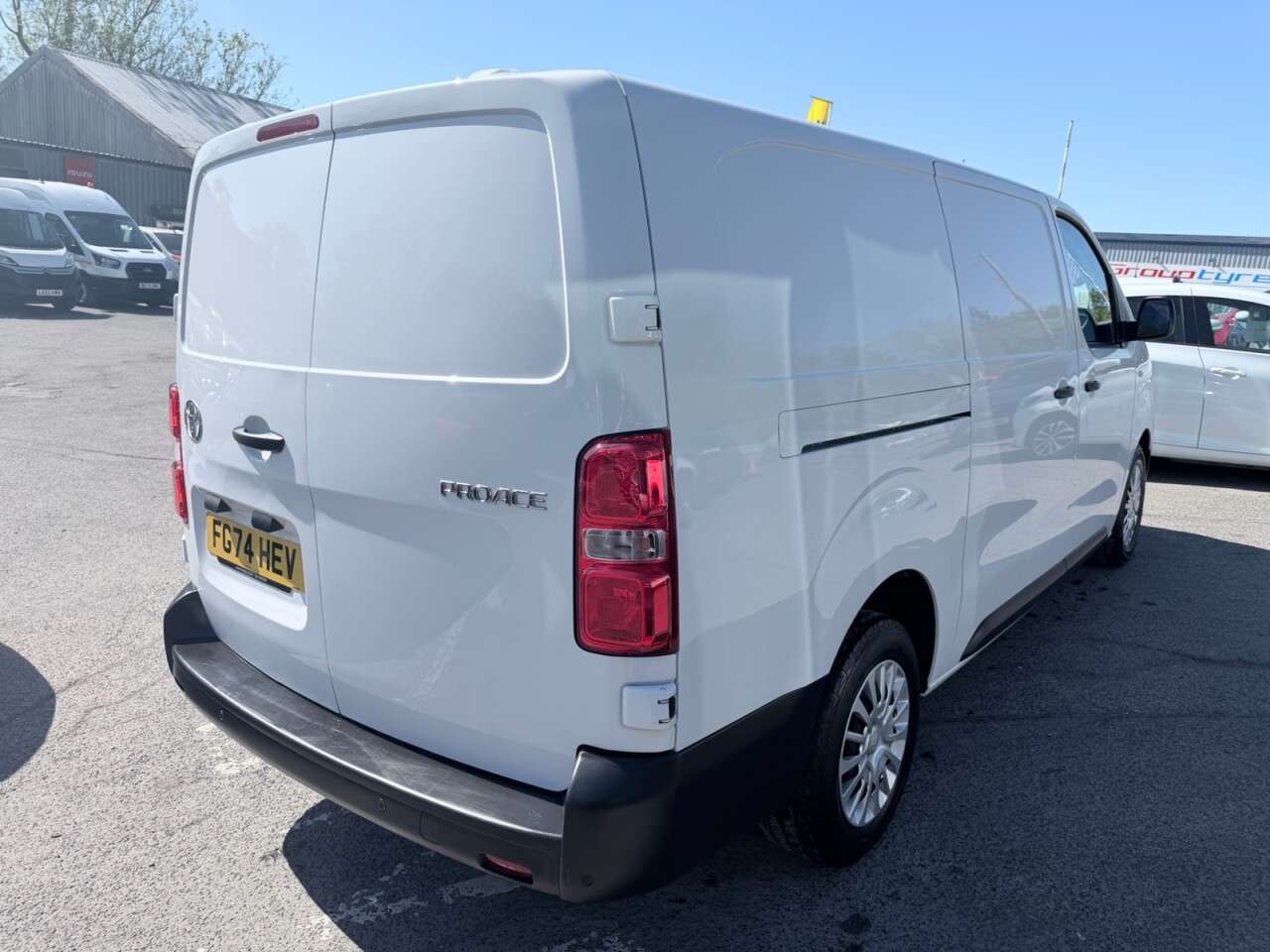 2024 TOYOTA PROACE 2024 TOYOTA PROACE