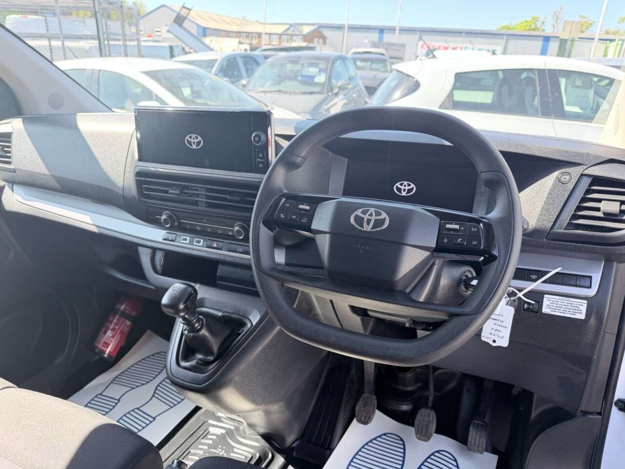 2024 TOYOTA PROACE 2024 TOYOTA PROACE
