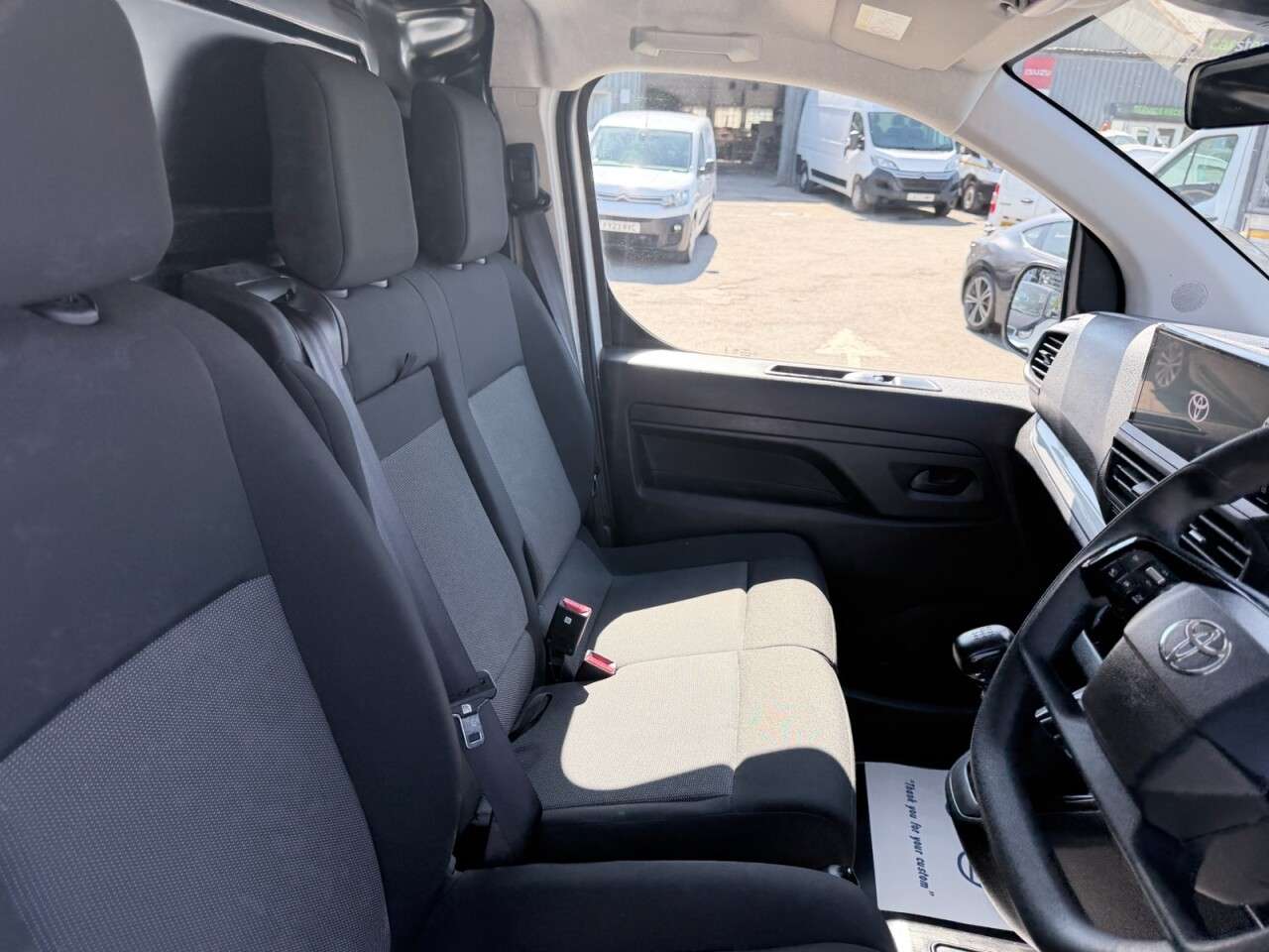 2024 TOYOTA PROACE 2024 TOYOTA PROACE