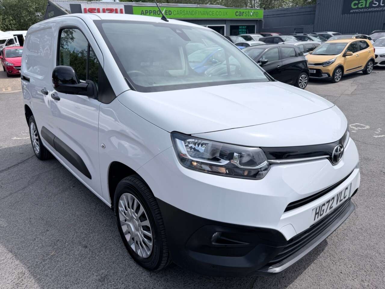 A 2023 TOYOTA PROACE CITY White 1.5 BlueHDi Icon panel van, 23,600 miles, Euro 6, 6-speed manual, 8in A 2023 TOYOTA PROACE CITY White 1.5 BlueHDi Icon panel van, 23,600 miles, Euro 6, 6-speed manual, 8in