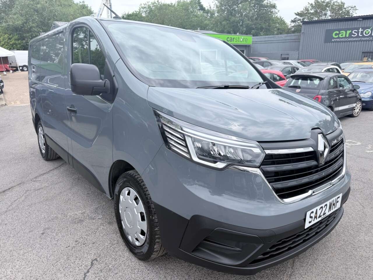 A 2022 RENAULT TRAFIC Grey 2.0 dCi Blue SL28 Business van, 74,200 miles, Euro 6, ULEZ compliant, A 2022 RENAULT TRAFIC Grey 2.0 dCi Blue SL28 Business van, 74,200 miles, Euro 6, ULEZ compliant,