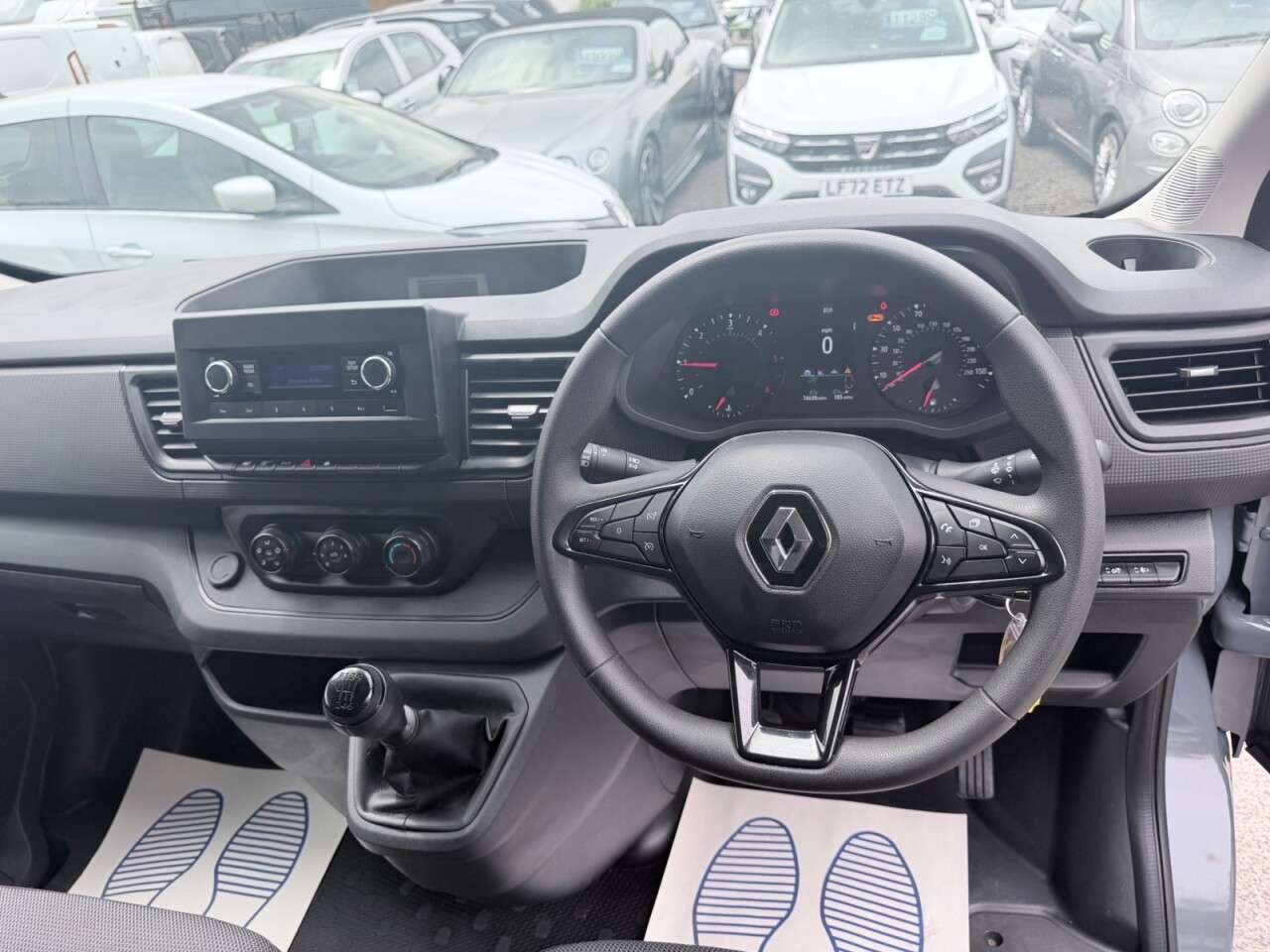 2022 RENAULT TRAFIC 2022 RENAULT TRAFIC