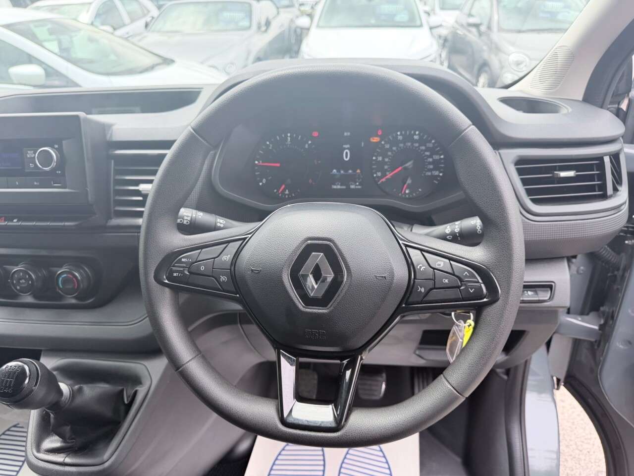 2022 RENAULT TRAFIC 2022 RENAULT TRAFIC