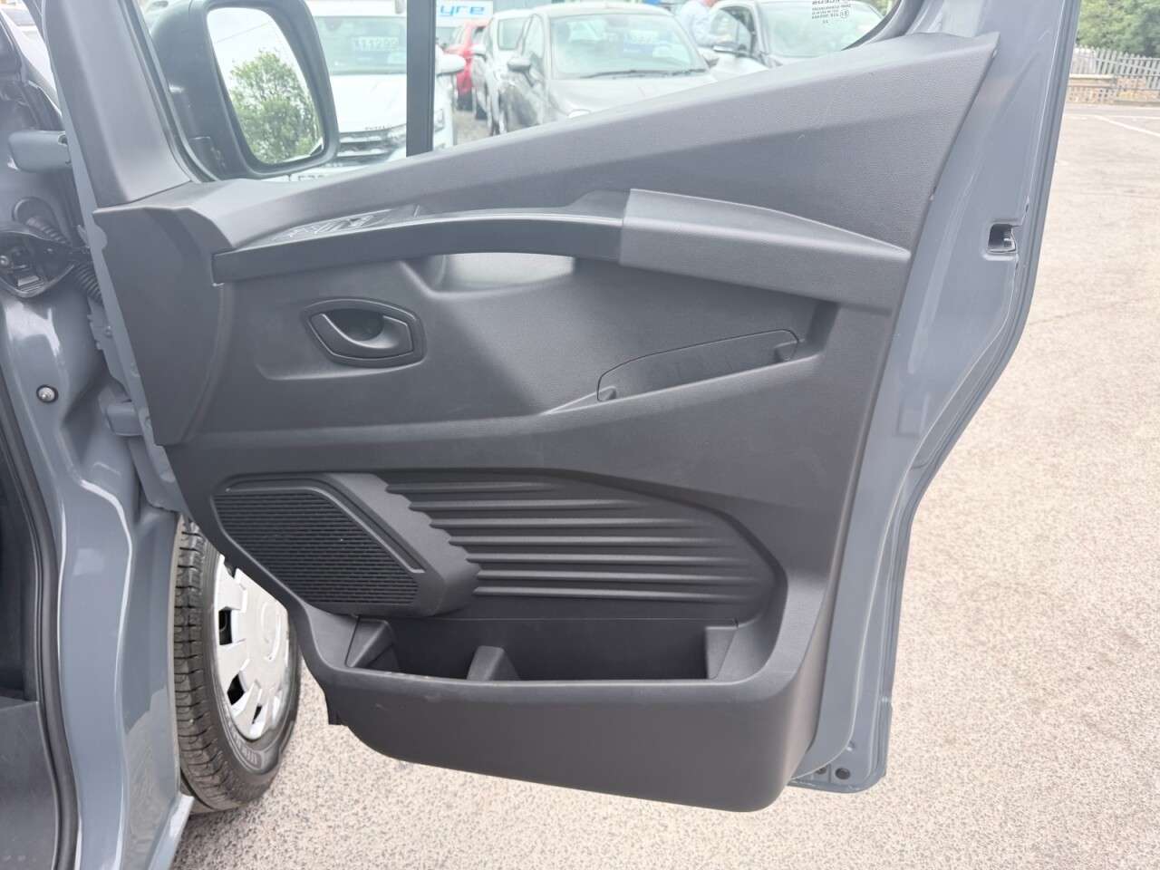 2022 RENAULT TRAFIC 2022 RENAULT TRAFIC