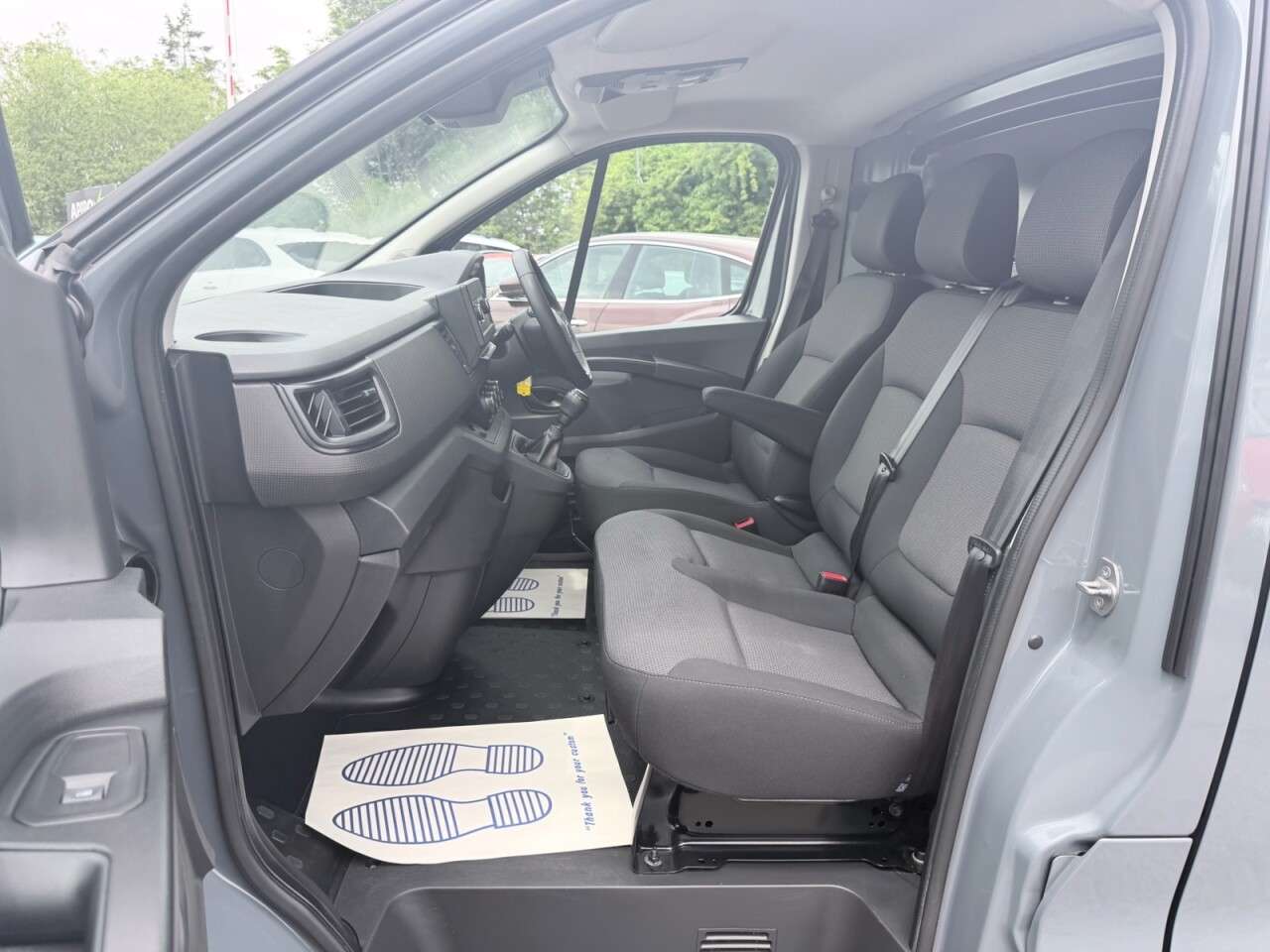 2022 RENAULT TRAFIC 2022 RENAULT TRAFIC