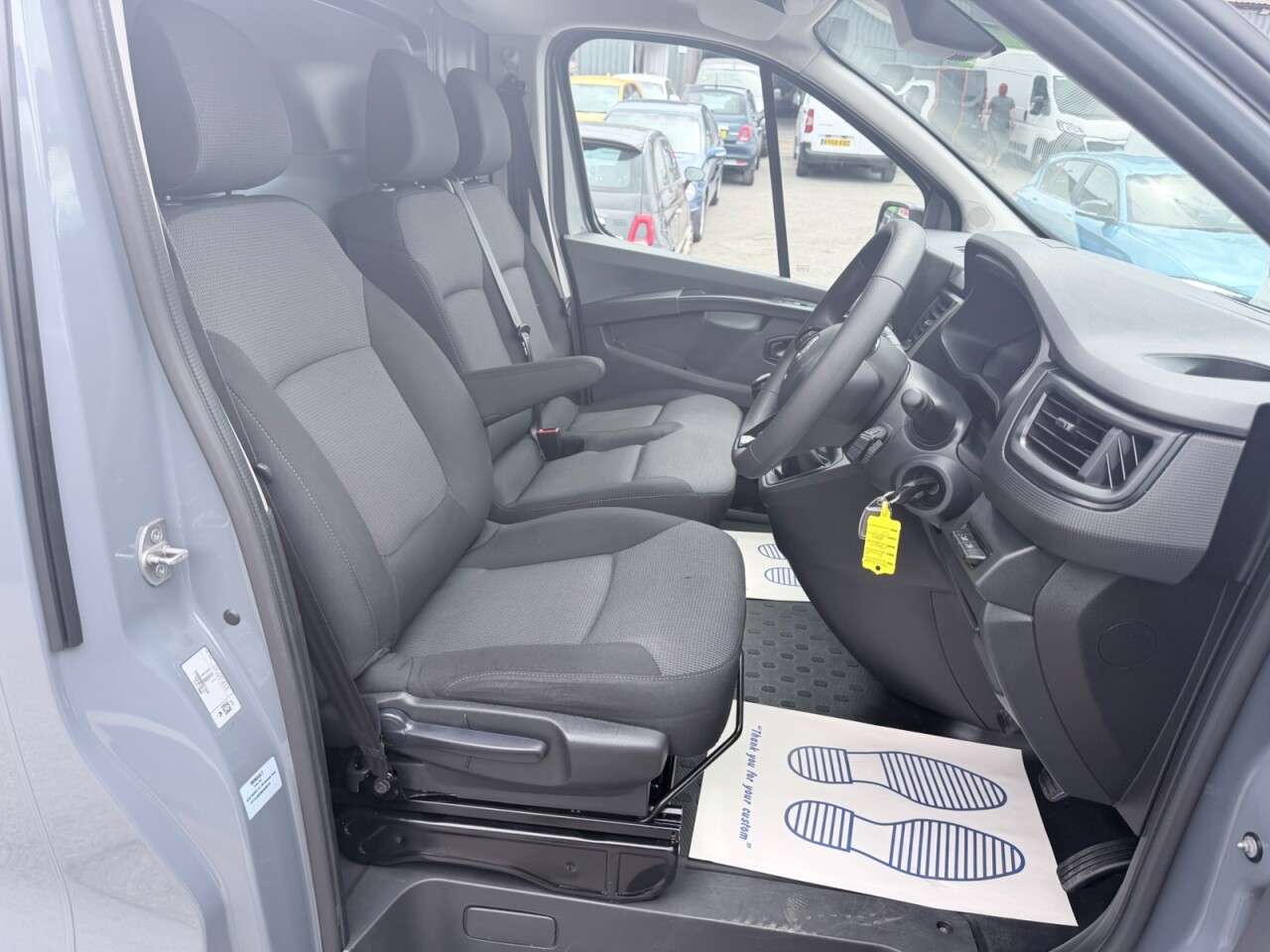 2022 RENAULT TRAFIC 2022 RENAULT TRAFIC