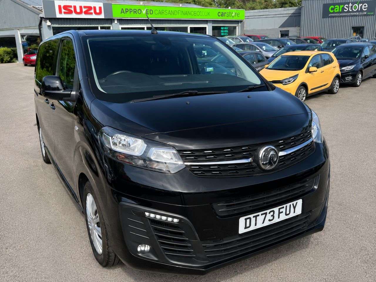 A 2023 VAUXHALL VIVARO Black 1.5 Turbo D 2700 Pro panel van, 30,700 miles, Euro 6, ULEZ compliant, A 2023 VAUXHALL VIVARO Black 1.5 Turbo D 2700 Pro panel van, 30,700 miles, Euro 6, ULEZ compliant,
