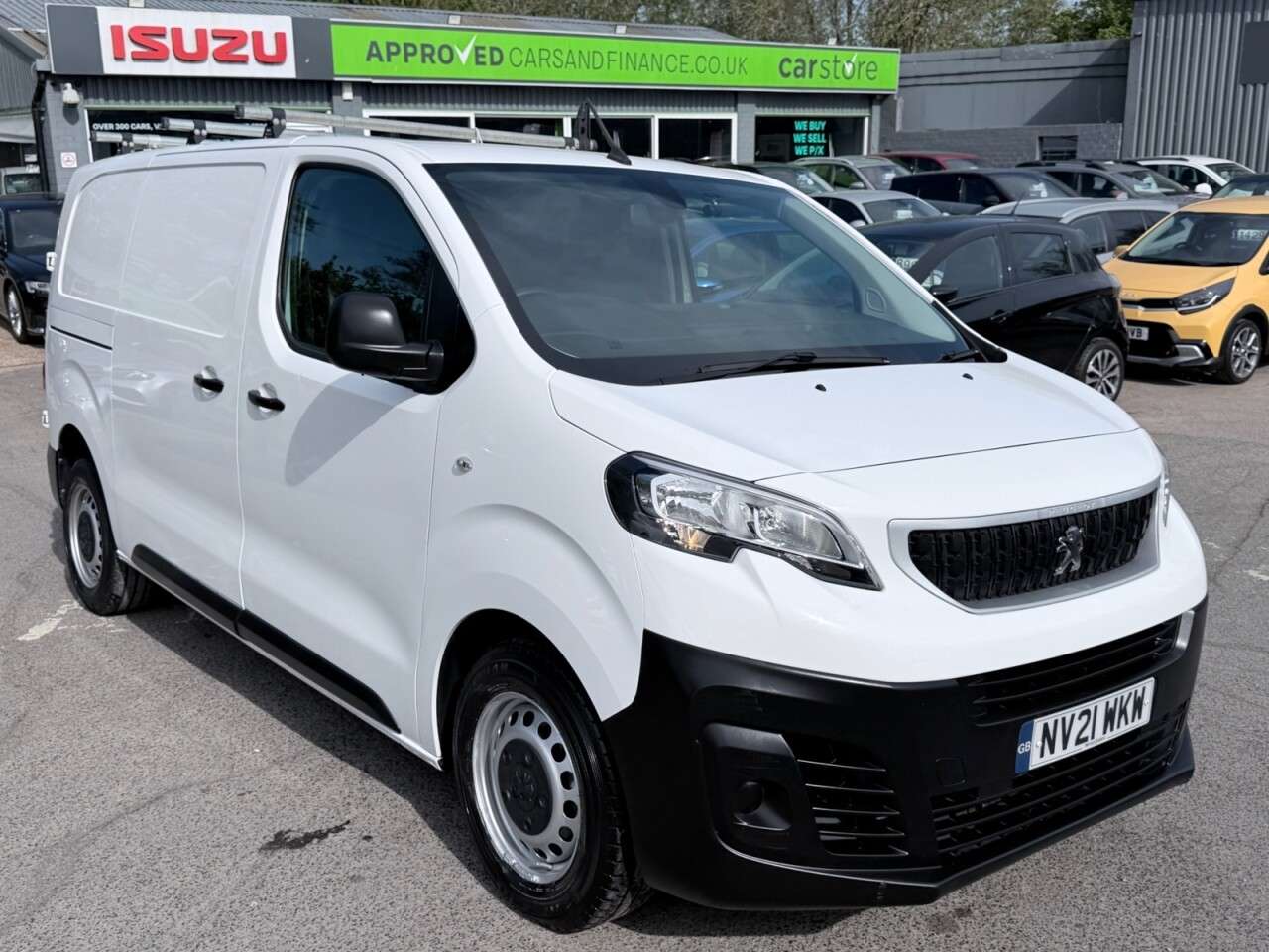 A 2021 PEUGEOT EXPERT White 2.0 BlueHDi Euro 6 panel van, 22,700 miles, ULEZ compliant, 6-Speed m A 2021 PEUGEOT EXPERT White 2.0 BlueHDi Euro 6 panel van, 22,700 miles, ULEZ compliant, 6-Speed m