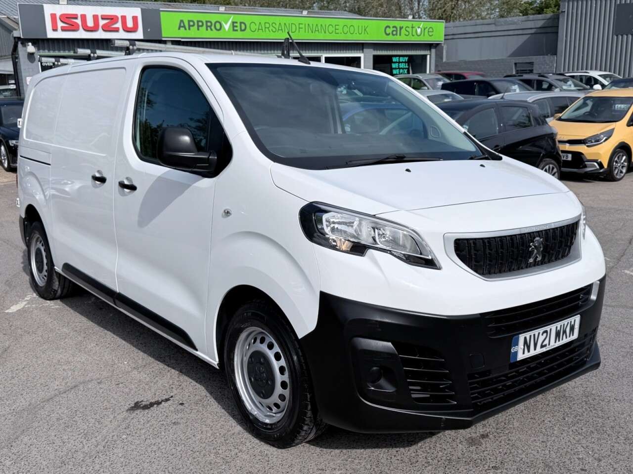 A 2021 PEUGEOT EXPERT White 2.0 BlueHDi Euro 6 panel van, 22,700 miles, ULEZ compliant, 6-Speed m A 2021 PEUGEOT EXPERT White 2.0 BlueHDi Euro 6 panel van, 22,700 miles, ULEZ compliant, 6-Speed m