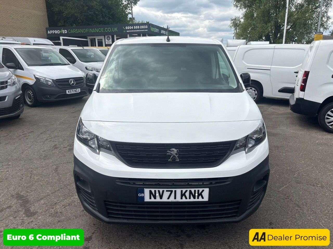 A 2022 PEUGEOT PARTNER White 1.5 BlueHDi 950 Professional Premium LWB van, 39,000 miles, Euro 6, 5 A 2022 PEUGEOT PARTNER White 1.5 BlueHDi 950 Professional Premium LWB van, 39,000 miles, Euro 6, 5