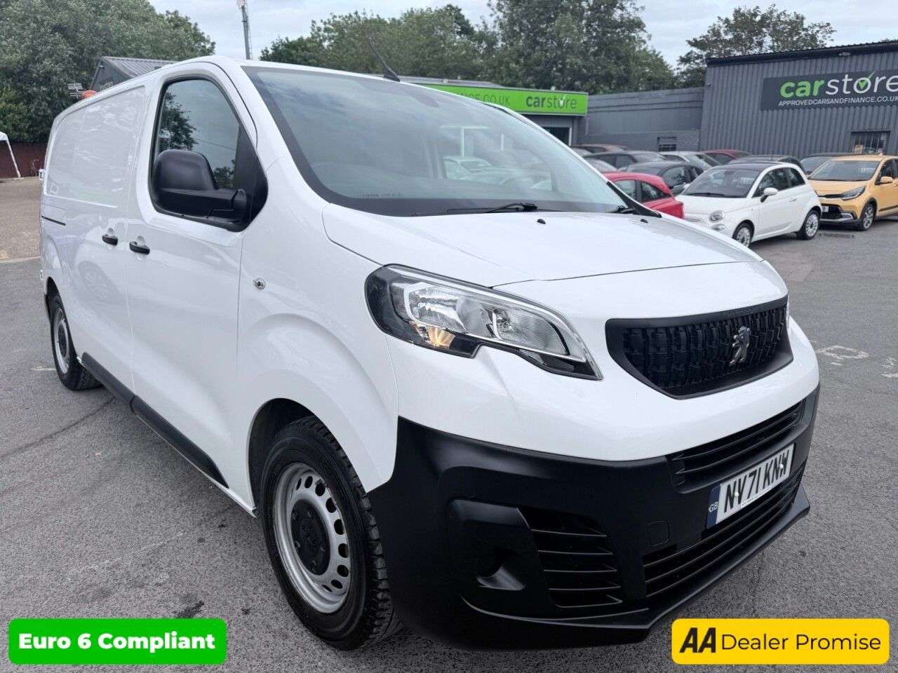 A 2022 PEUGEOT EXPERT 1.5 BlueHDi 1000 Pro Premium MWB Van in white, 42,000 miles, 6-speed, Air C A 2022 PEUGEOT EXPERT 1.5 BlueHDi 1000 Pro Premium MWB Van in white, 42,000 miles, 6-speed, Air C