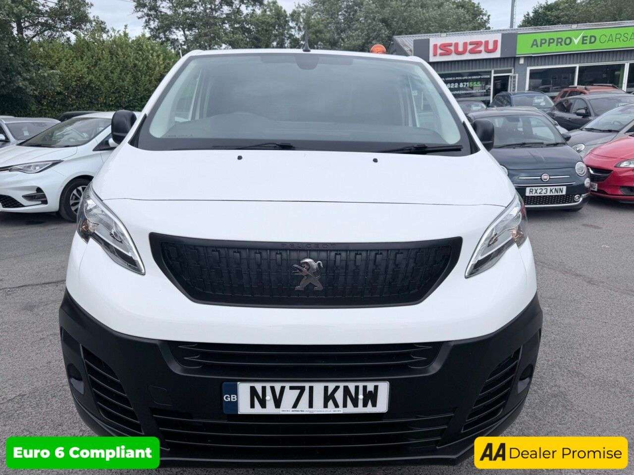 A 2022 PEUGEOT EXPERT 1.5 BlueHDi 1000 Pro Premium MWB Van in white, 42,000 miles, 6-speed, Air C A 2022 PEUGEOT EXPERT 1.5 BlueHDi 1000 Pro Premium MWB Van in white, 42,000 miles, 6-speed, Air C
