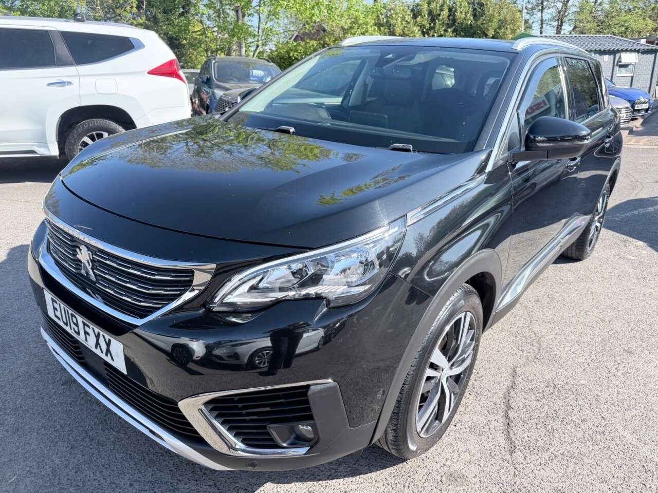 2019 PEUGEOT 5008 2019 PEUGEOT 5008