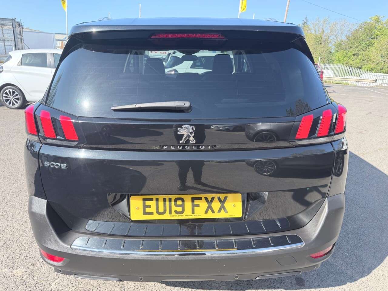 2019 PEUGEOT 5008 2019 PEUGEOT 5008