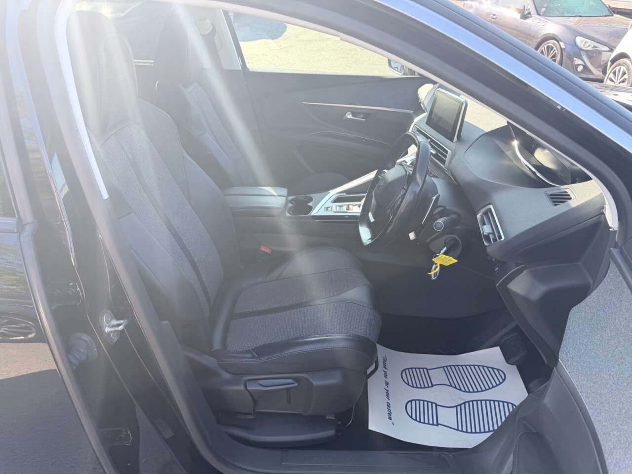 2019 PEUGEOT 5008 2019 PEUGEOT 5008