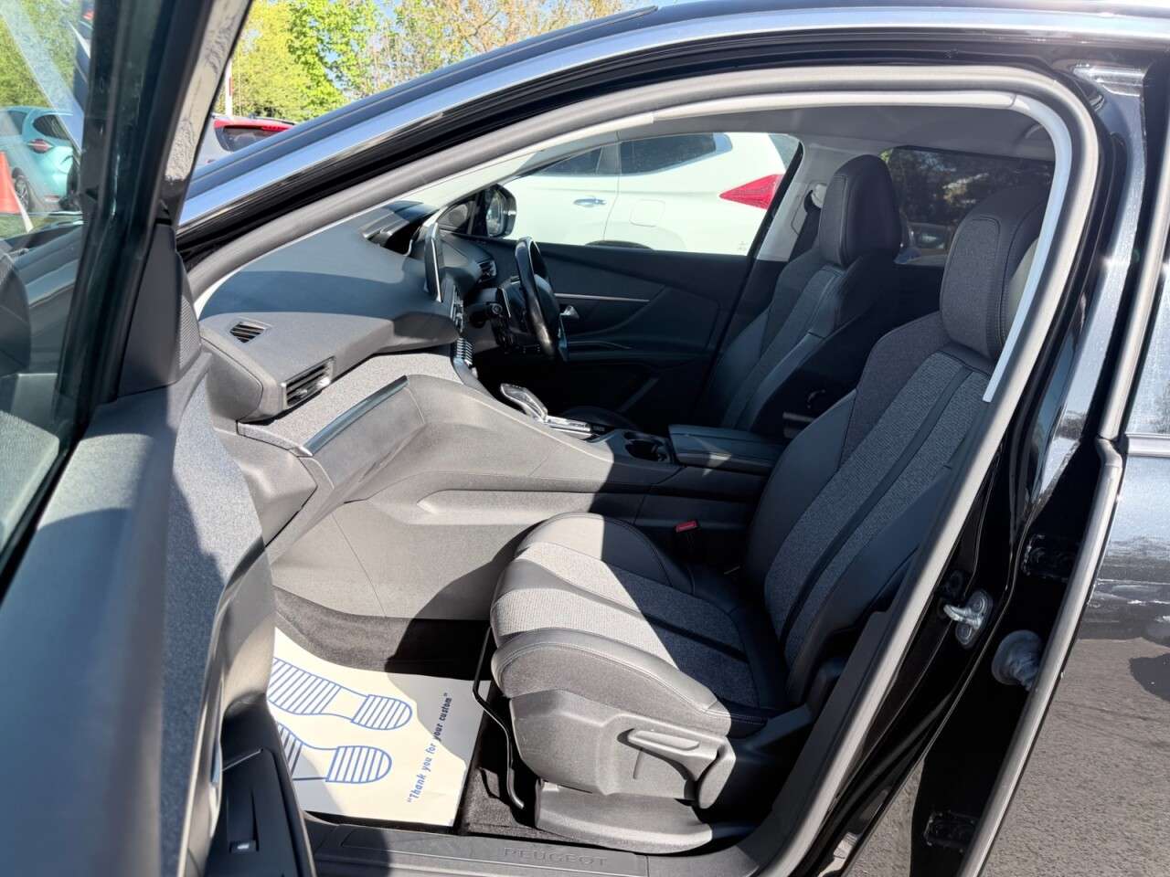 2019 PEUGEOT 5008 2019 PEUGEOT 5008