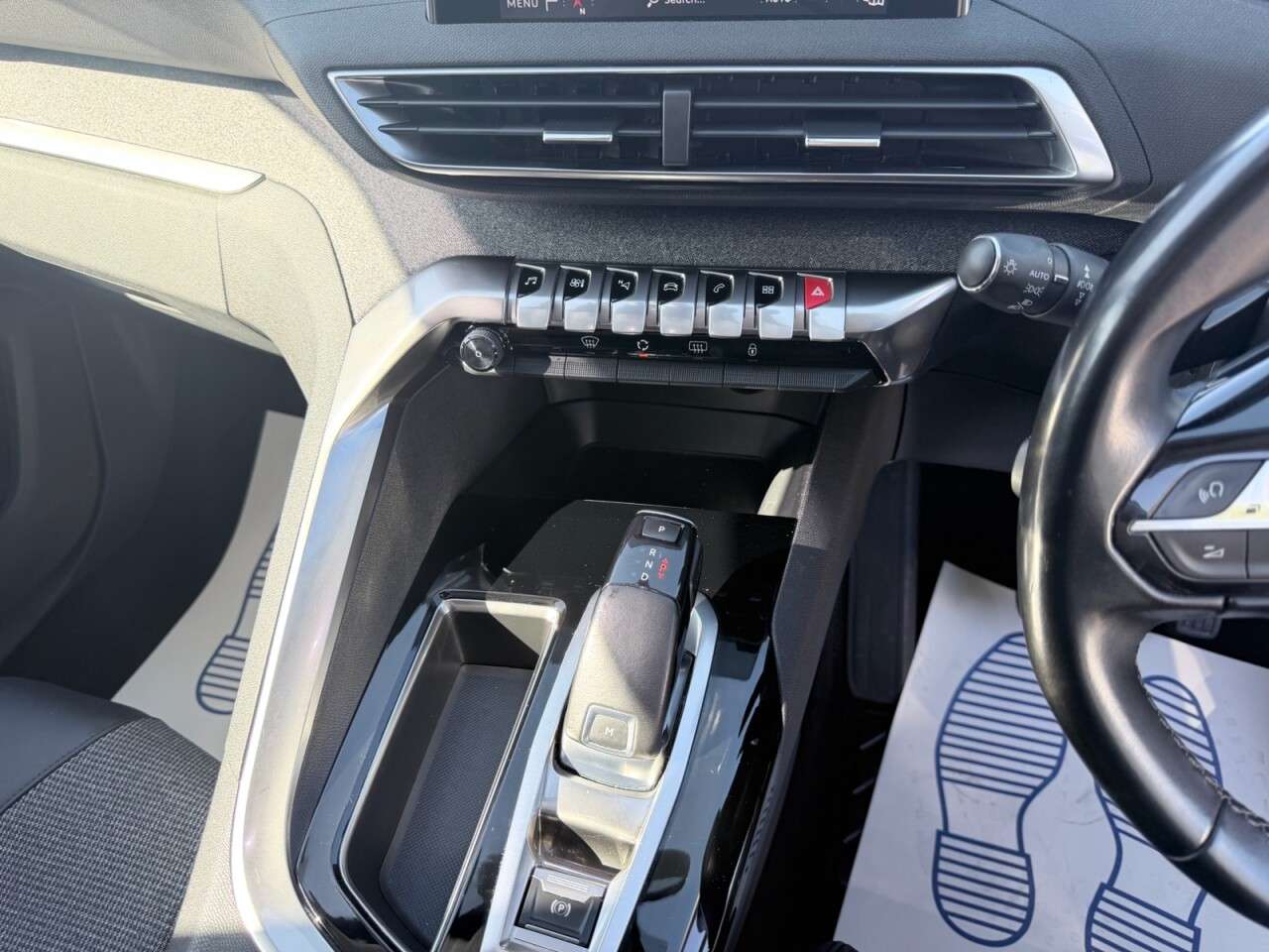 2019 PEUGEOT 5008 2019 PEUGEOT 5008