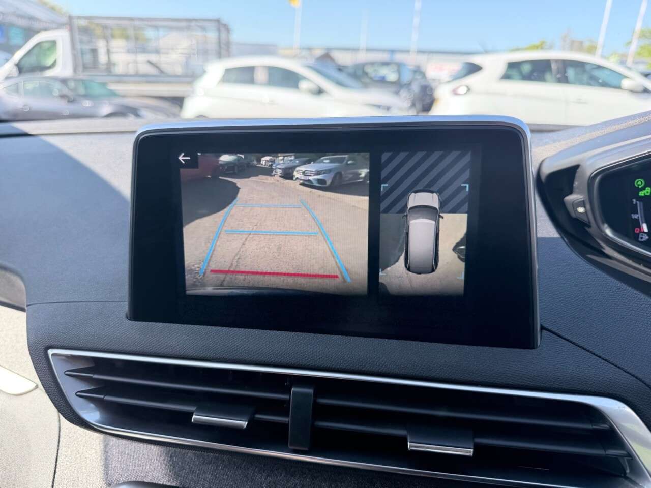 2019 PEUGEOT 5008 2019 PEUGEOT 5008