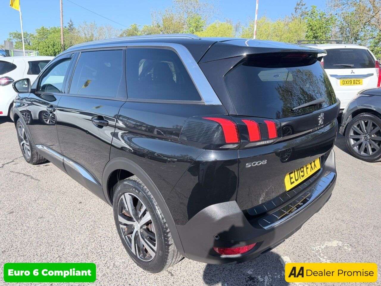 2019 PEUGEOT 5008 2019 PEUGEOT 5008