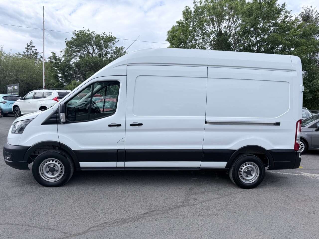 A 2022 FORD TRANSIT White 2.0 350 EcoBlue panel van, 35,700 miles, Euro 6, ULEZ compliant, 6-Sp A 2022 FORD TRANSIT White 2.0 350 EcoBlue panel van, 35,700 miles, Euro 6, ULEZ compliant, 6-Sp