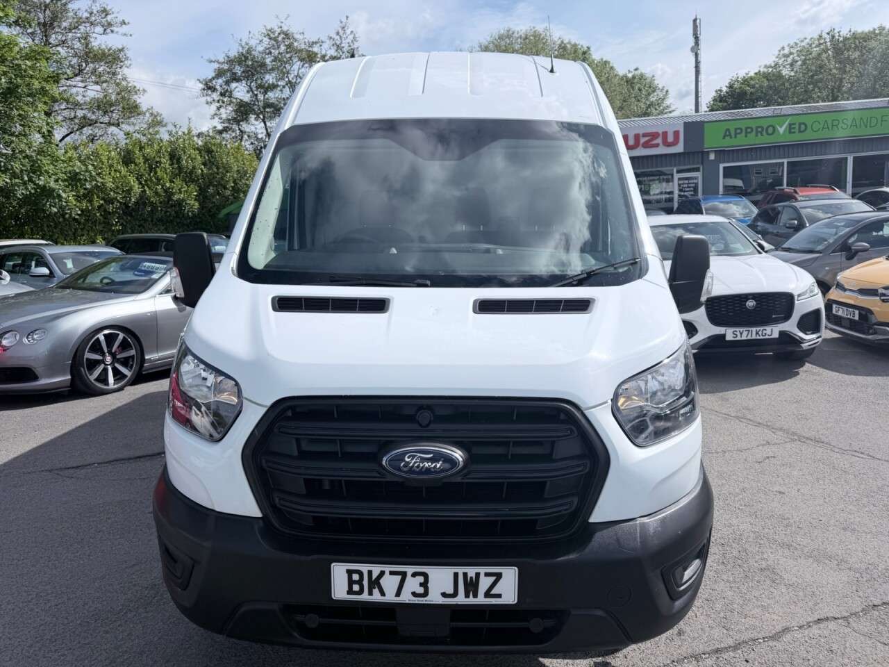 A 2023 FORD TRANSIT White 2.0 350 EcoBlue panel van, 44,000 miles, Euro 6, ULEZ compliant, 6-Sp A 2023 FORD TRANSIT White 2.0 350 EcoBlue panel van, 44,000 miles, Euro 6, ULEZ compliant, 6-Sp