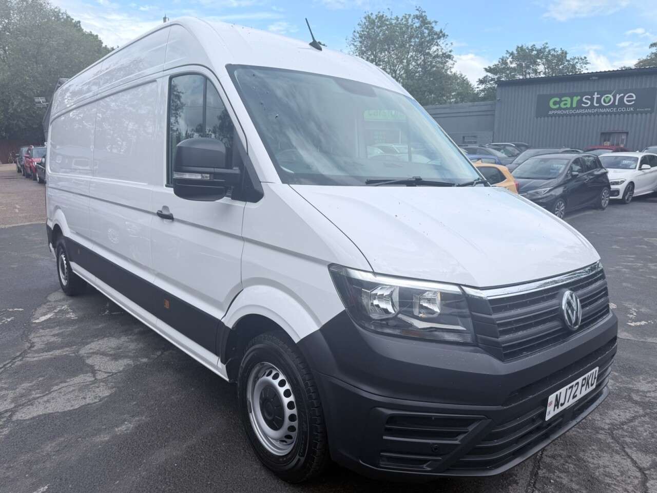 A 2022 VOLKSWAGEN CRAFTER White 2.0 TDI CR35 Trendline van, 78,400 miles, Euro 6, ULEZ compliant, 6-S A 2022 VOLKSWAGEN CRAFTER White 2.0 TDI CR35 Trendline van, 78,400 miles, Euro 6, ULEZ compliant, 6-S