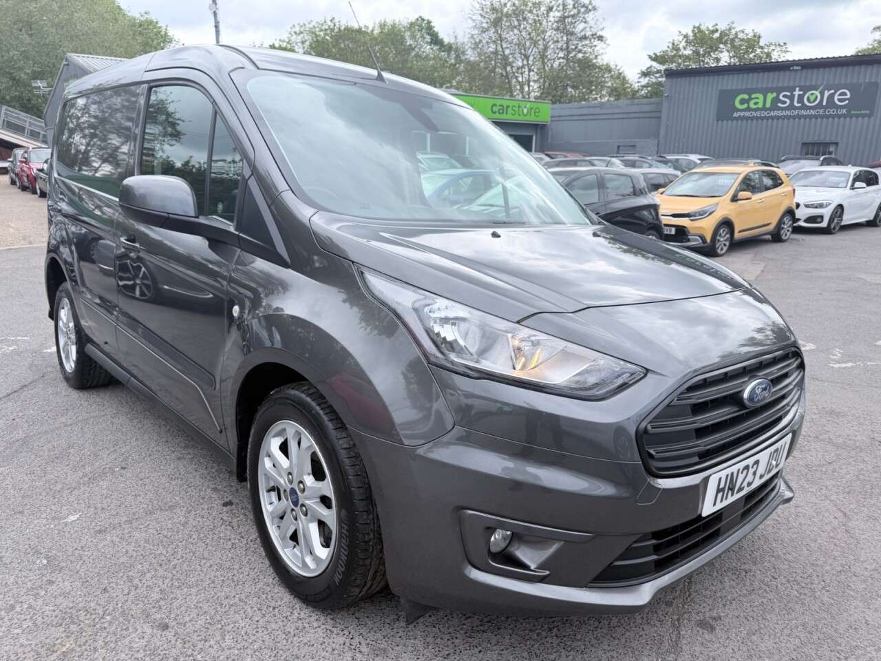 A 2023 FORD TRANSIT CONNECT Grey 1.5 240 EcoBlue Limited panel van, 57,200 miles, ULEZ compliant, 6-spe A 2023 FORD TRANSIT CONNECT Grey 1.5 240 EcoBlue Limited panel van, 57,200 miles, ULEZ compliant, 6-spe