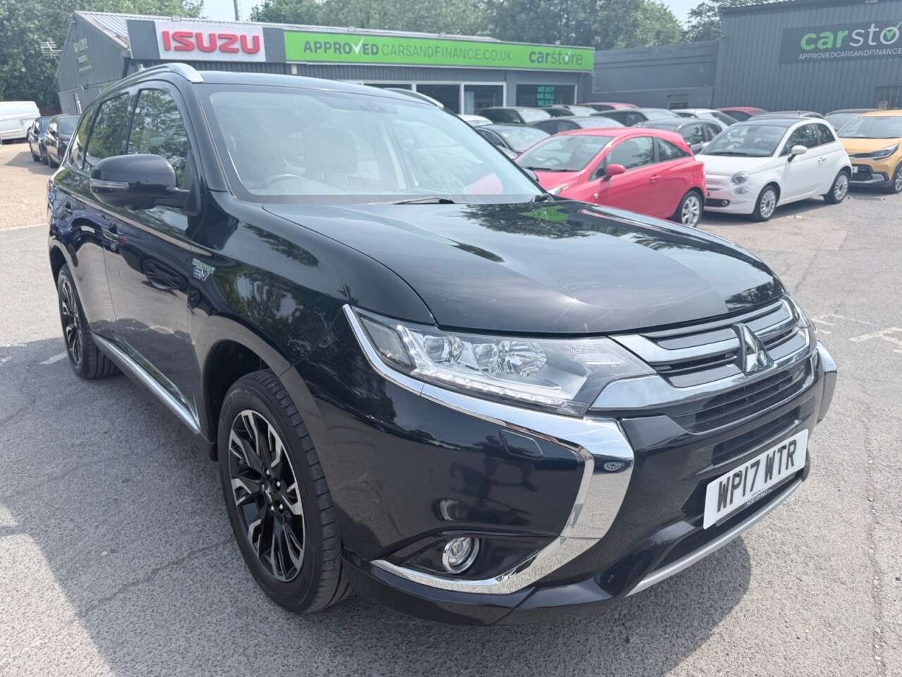 A 2017 MITSUBISHI OUTLANDER Black 2.0h 12kWh 4h PHEV SUV, 46,500 miles, ULEZ compliant, Automatic, 4WD, A 2017 MITSUBISHI OUTLANDER Black 2.0h 12kWh 4h PHEV SUV, 46,500 miles, ULEZ compliant, Automatic, 4WD,