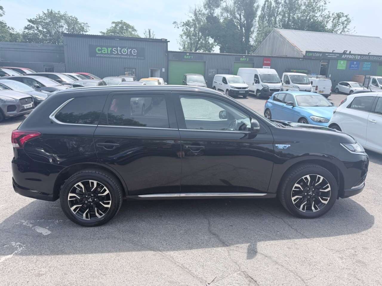 2017 MITSUBISHI OUTLANDER 2017 MITSUBISHI OUTLANDER