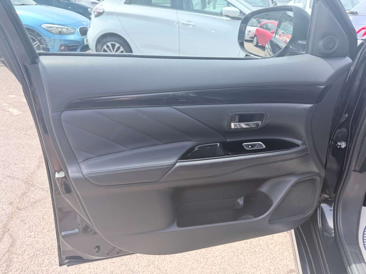 2017 MITSUBISHI OUTLANDER 2017 MITSUBISHI OUTLANDER