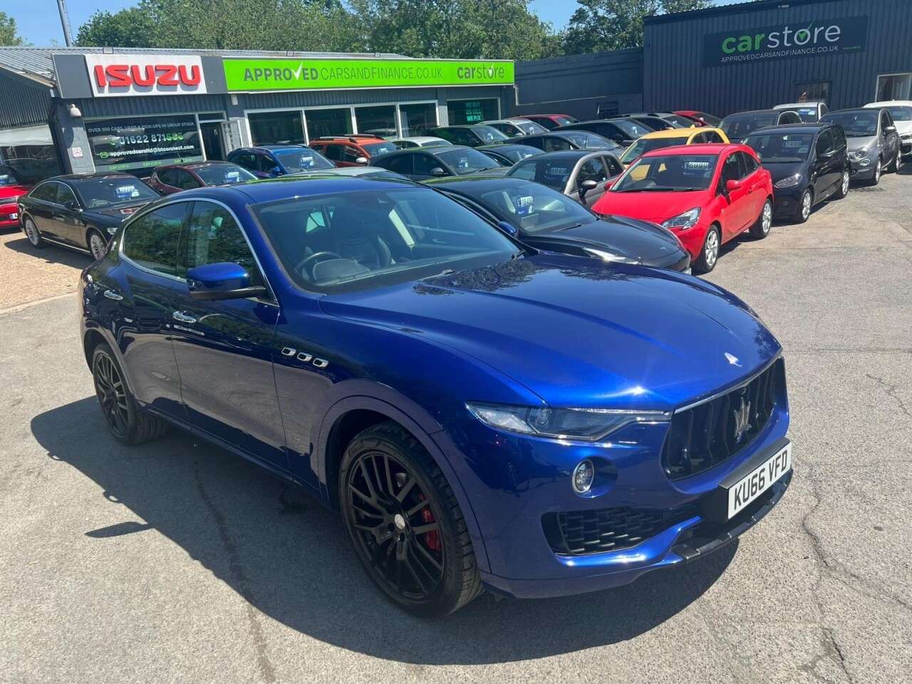 A 2017 MASERATI LEVANTE Blue 3.0D V6 SUV, 68,250 miles, Euro 6, Automatic 4WD, Panoramic sunroof, 3 A 2017 MASERATI LEVANTE Blue 3.0D V6 SUV, 68,250 miles, Euro 6, Automatic 4WD, Panoramic sunroof, 3
