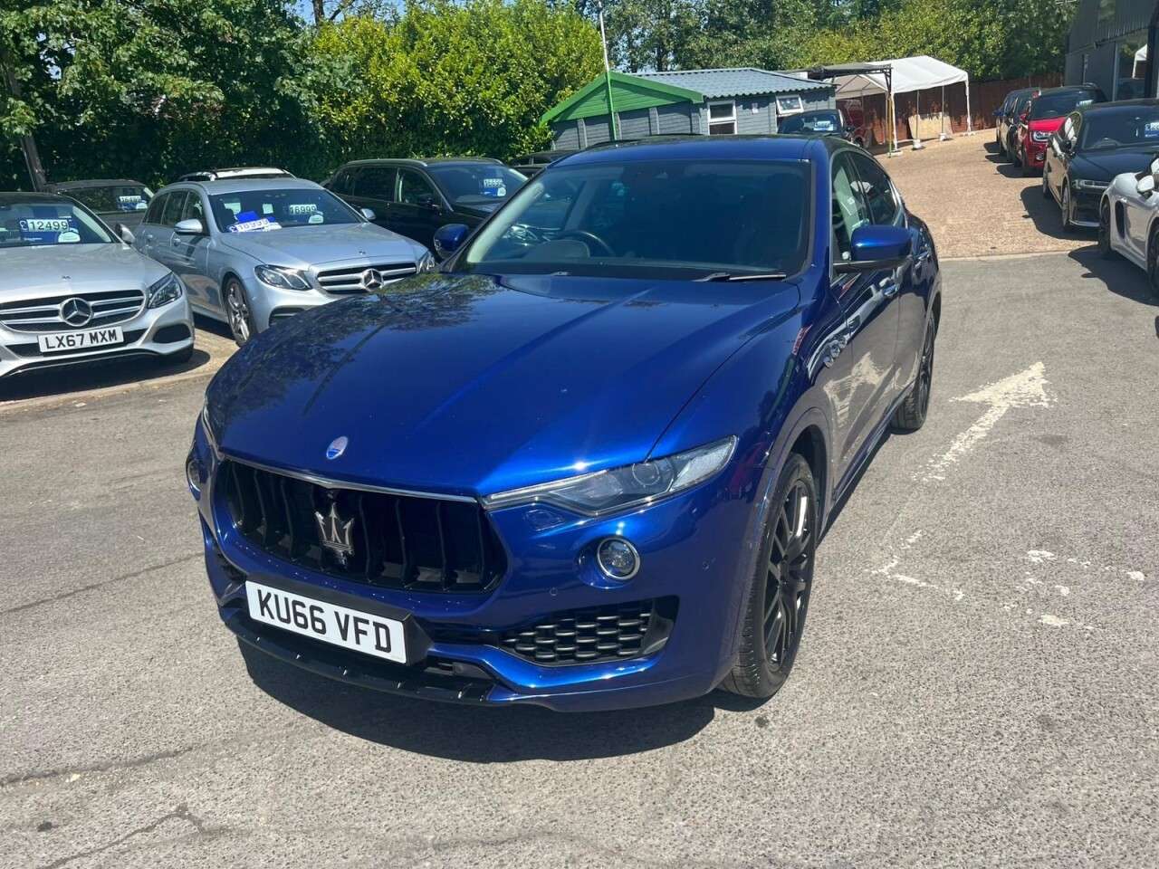 2017 MASERATI LEVANTE 2017 MASERATI LEVANTE